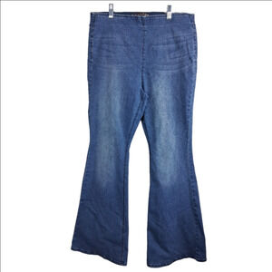 Tinseltown Blue Flare Pull On Jeans Size 11 Womens